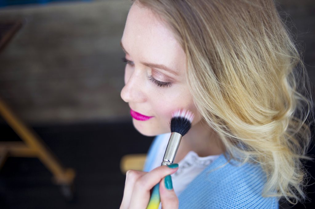 D.I.Y. blush natural lichid